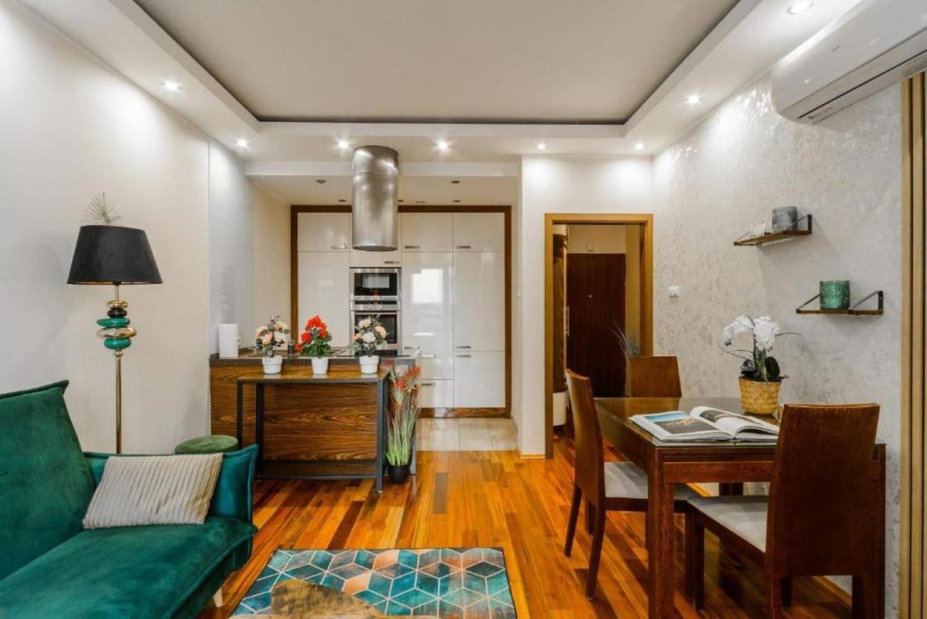 Luxury In Platinum Tower Apartament *